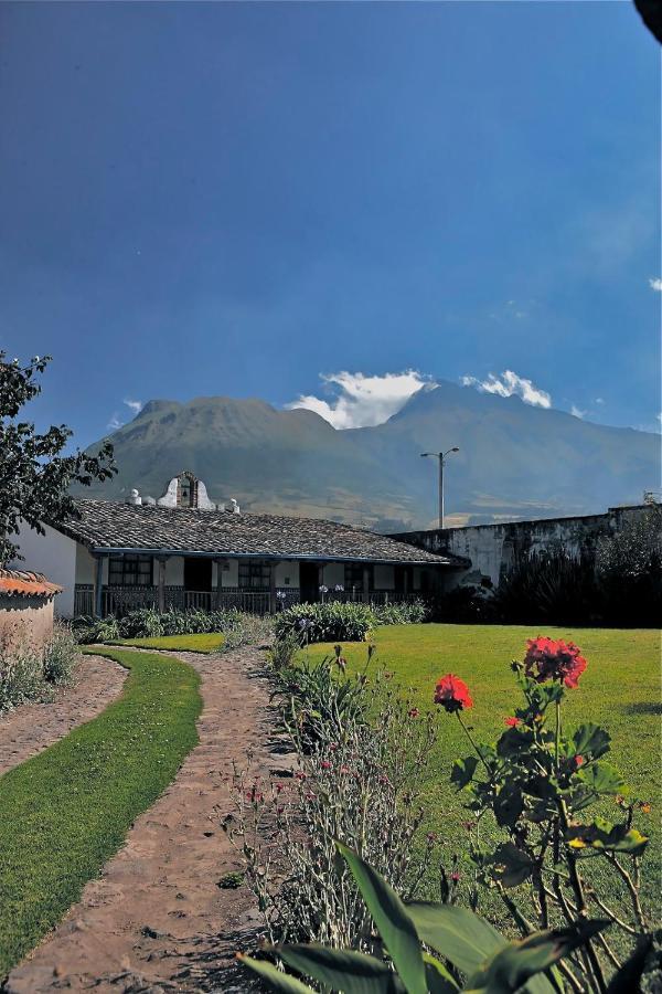Hacienda Cusin Hotel Otavalo Buitenkant foto